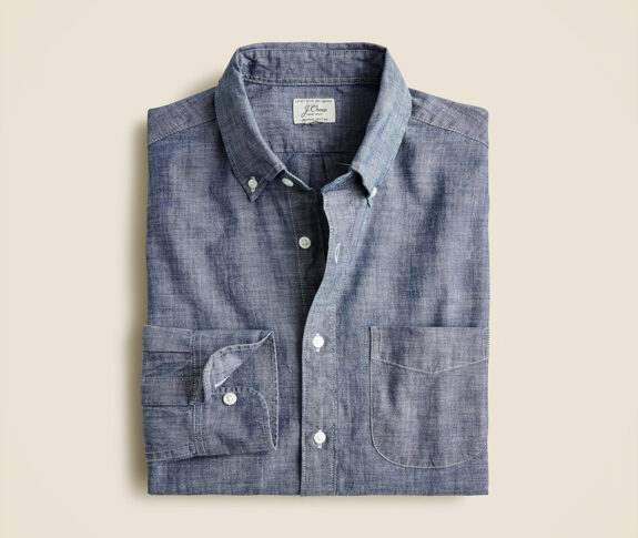 Organic cotton chambray shirt in one-year wash